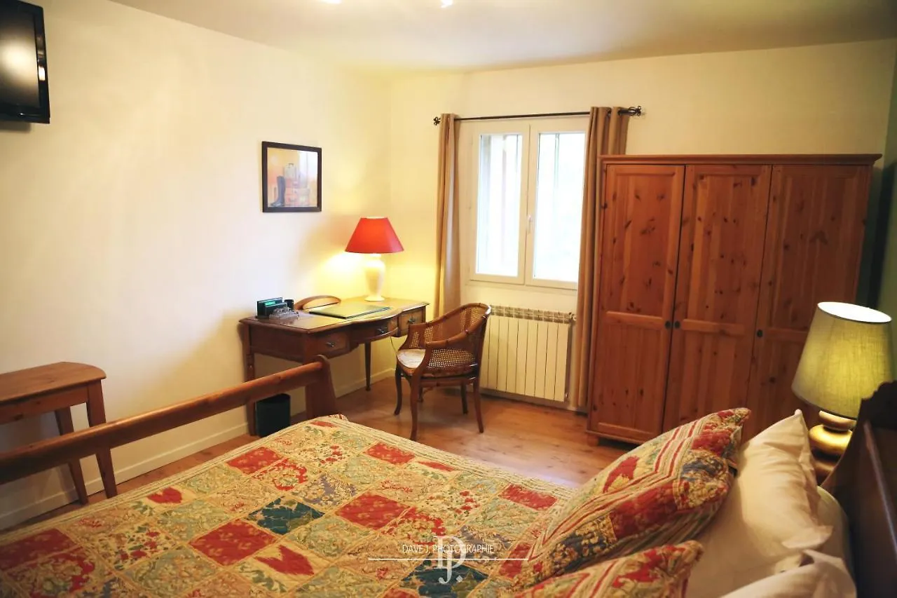 Mas De La Sauline Bed & Breakfast La Roque-d'Antheron France